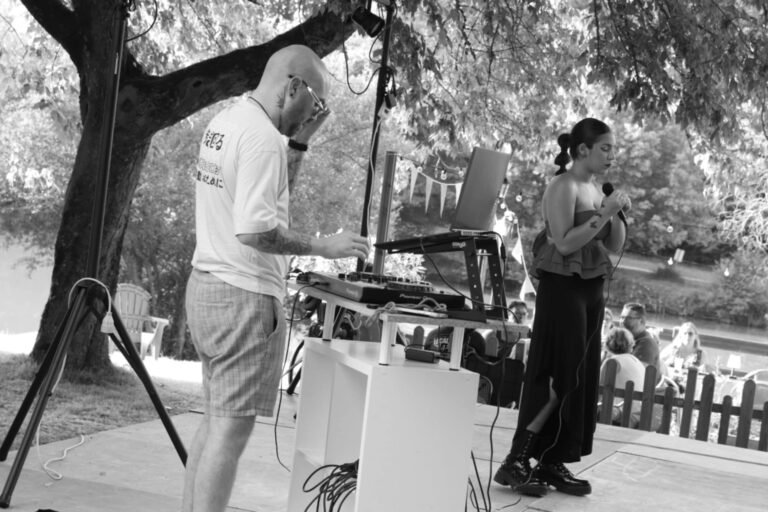 c89b9274-9924-43c2-b57f-9b558b2b551a